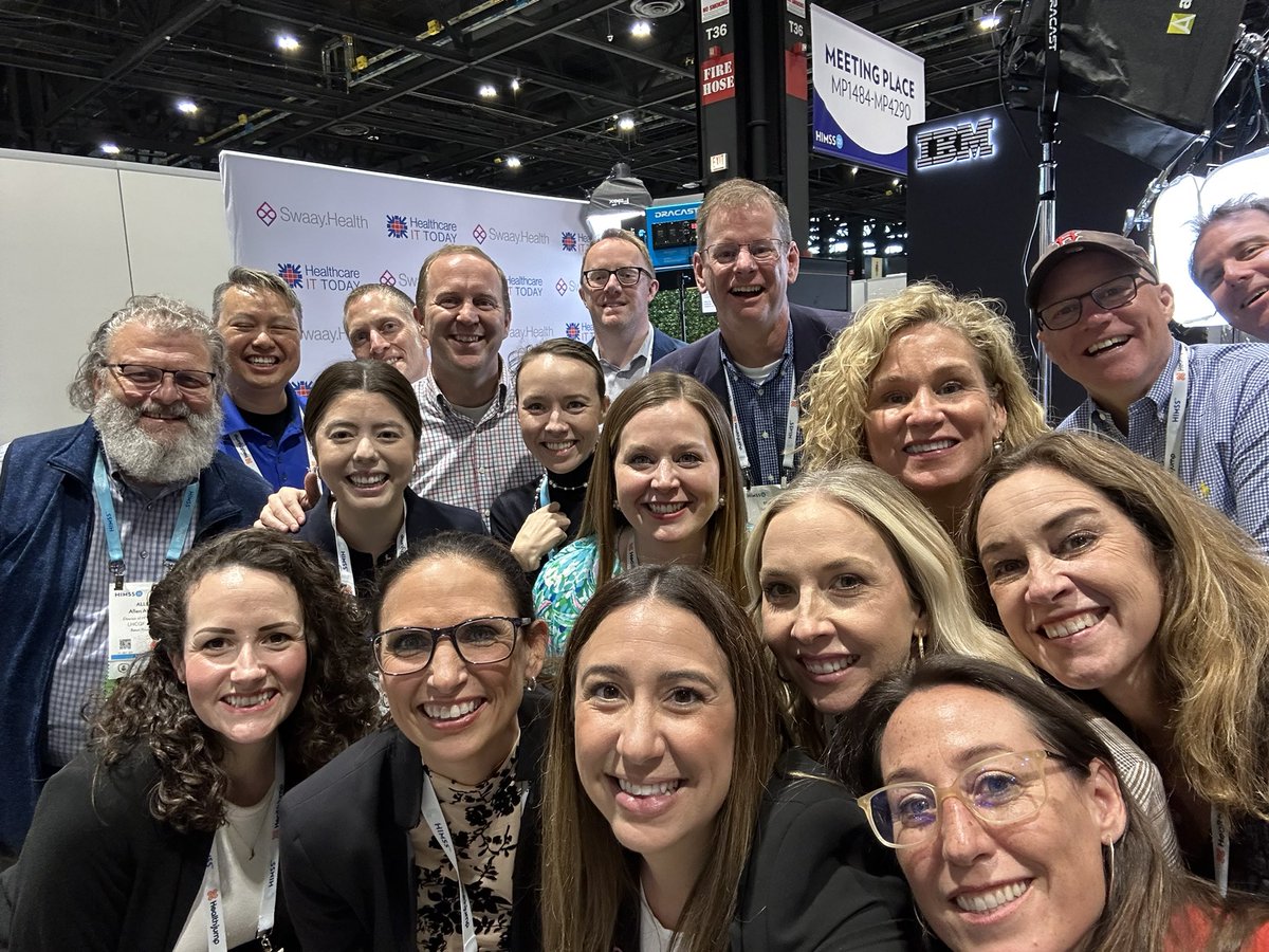 Epic #HIMSSselfie at #HIMSS23 - so many smiling #HITMC faces.