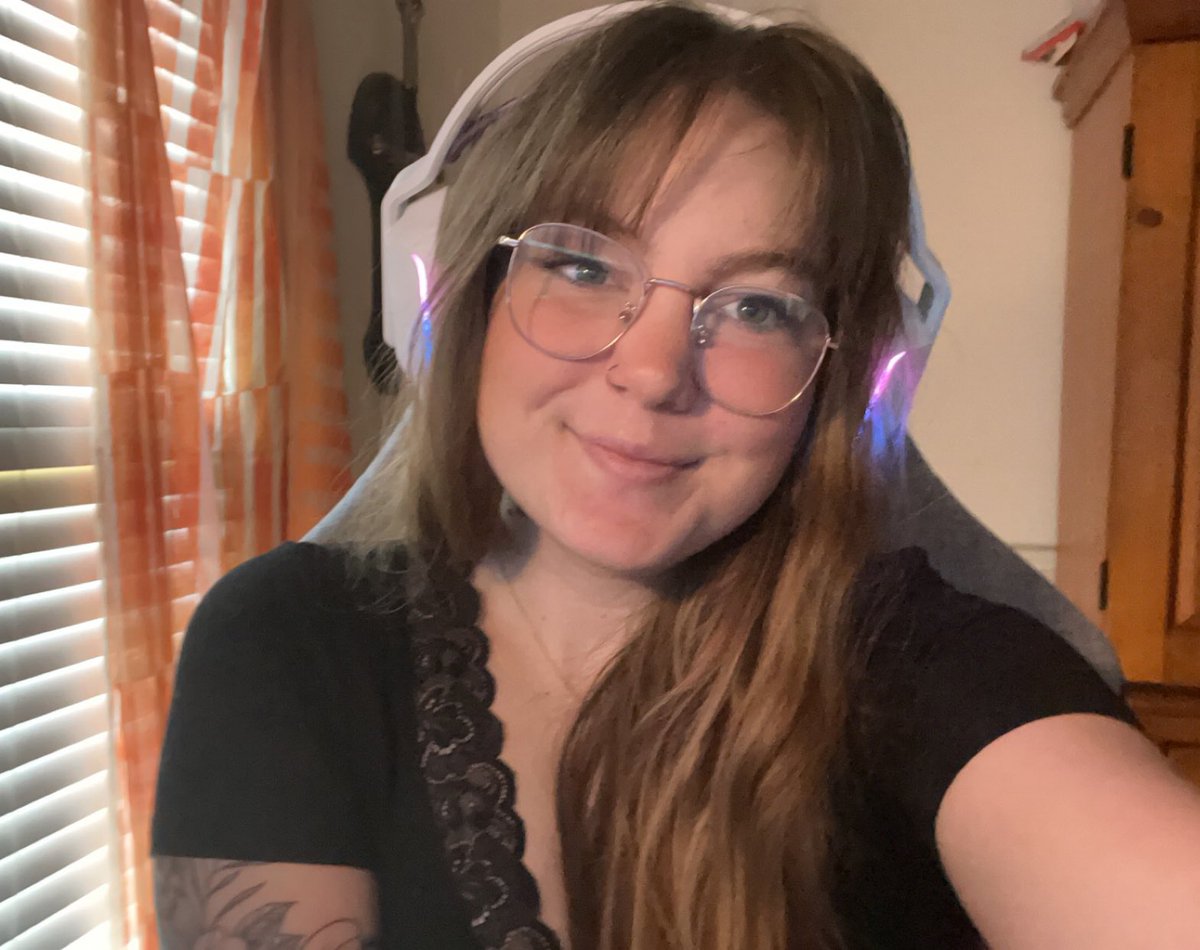 kaenobii's tweet photo. Having a tough day but my best friend @ItsSlyndicate are playing more It Takes Two as a distraction.

https://t.co/RLouKuSVIw https://t.co/iWdNy5sDBV
