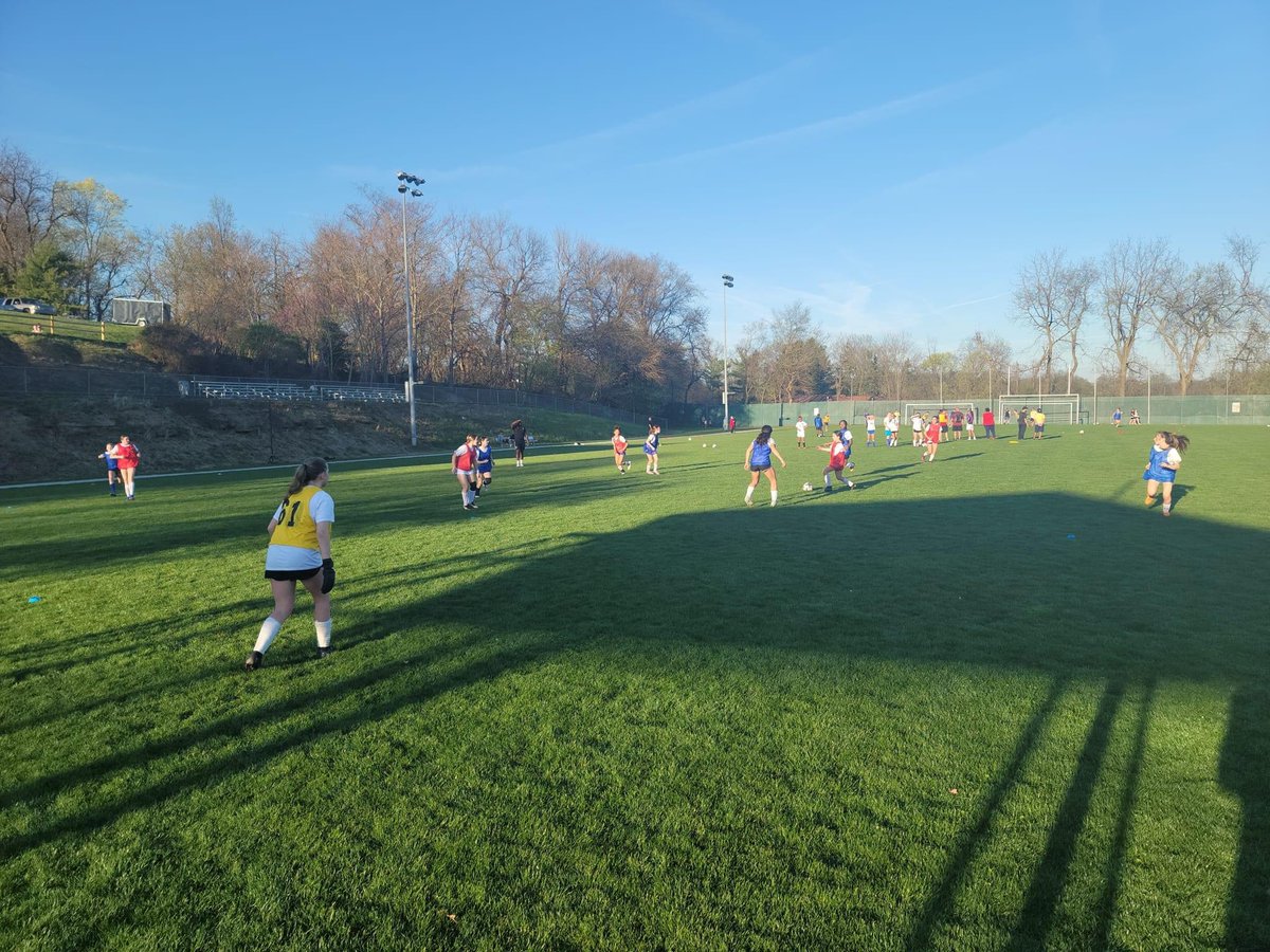 CoachEdwinJr's tweet photo. I spent the last four days in Pittsburgh (yuck) for the in-person weekend of my USSF C License Course. Thank you to the talented coaches and instructors that I learned from so much from throughout the weekend. It’s all to help kids grow through the game of soccer!

#MoreThanAGame https://t.co/tDoJfAFcyz