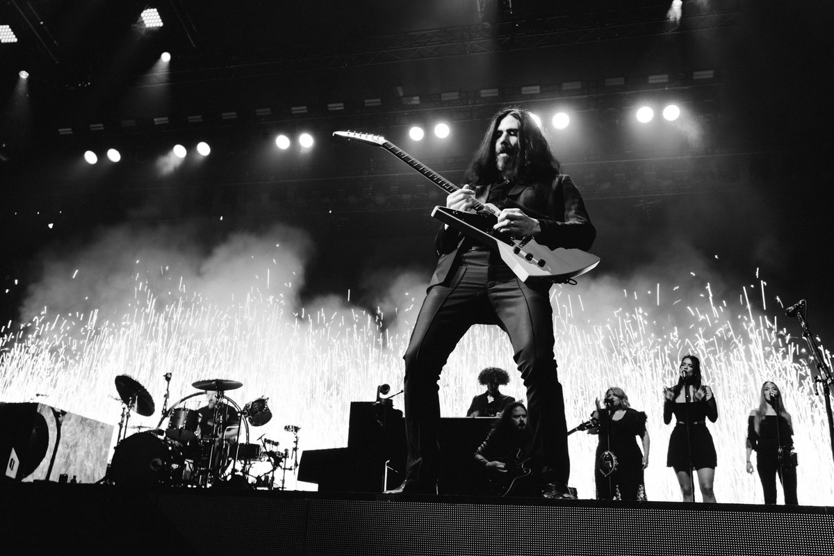 The Killers tweet media