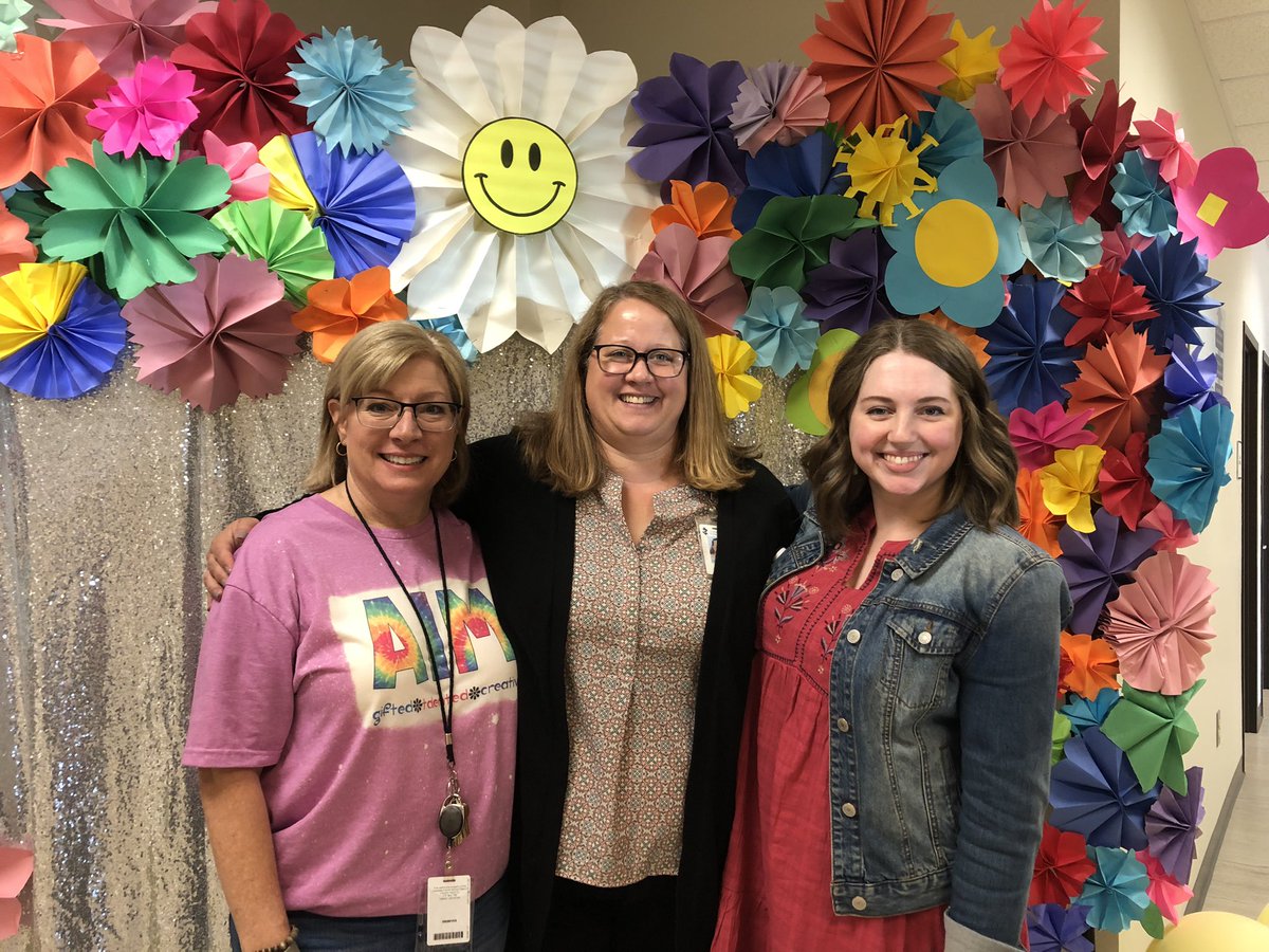 Mrs. Wells tweet media