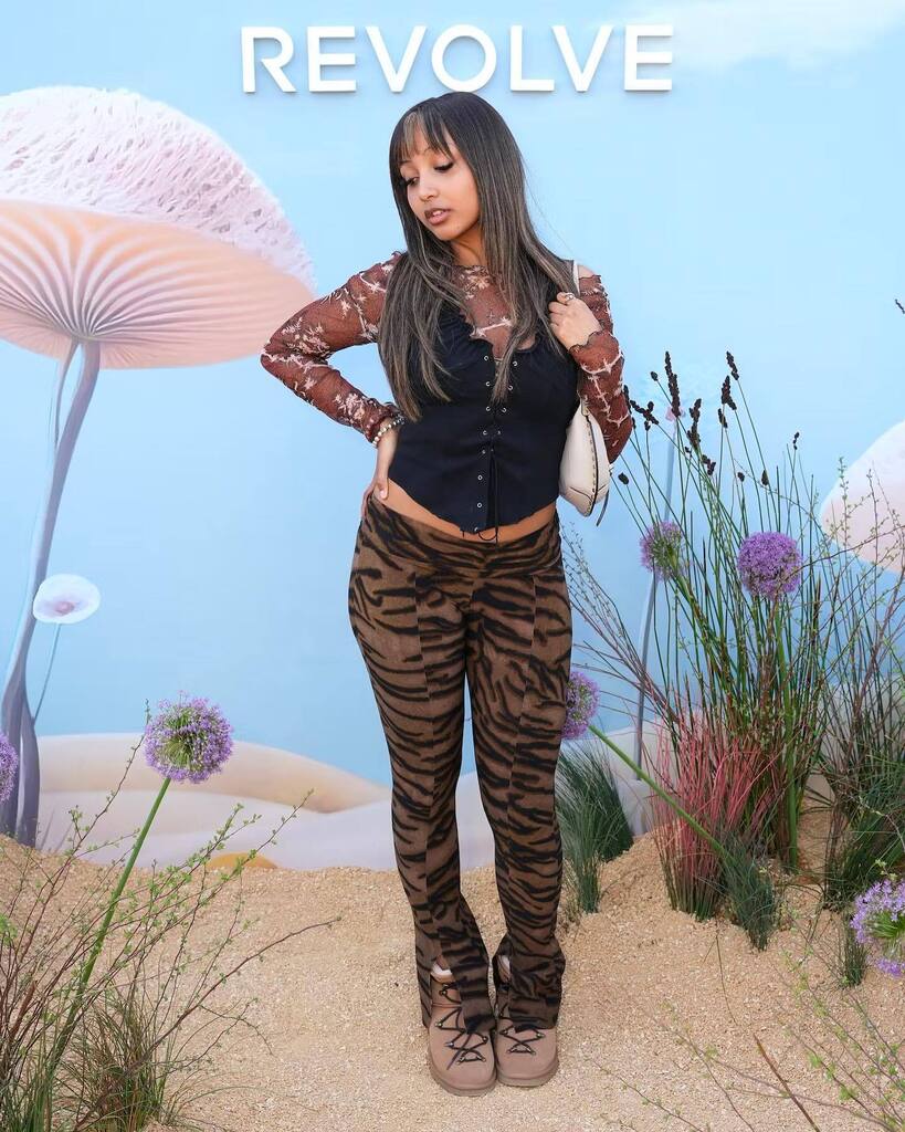 Best Fashion Moments From Coachella Weekend 1 ft <a href="/pinkpantheress/">@pinkpantheress</a> in Advisry’s UGG Bespoke ❤️🪢 for <a href="/wmag/">W Magazine</a> instagr.am/p/CrL9Wu-OUxv/