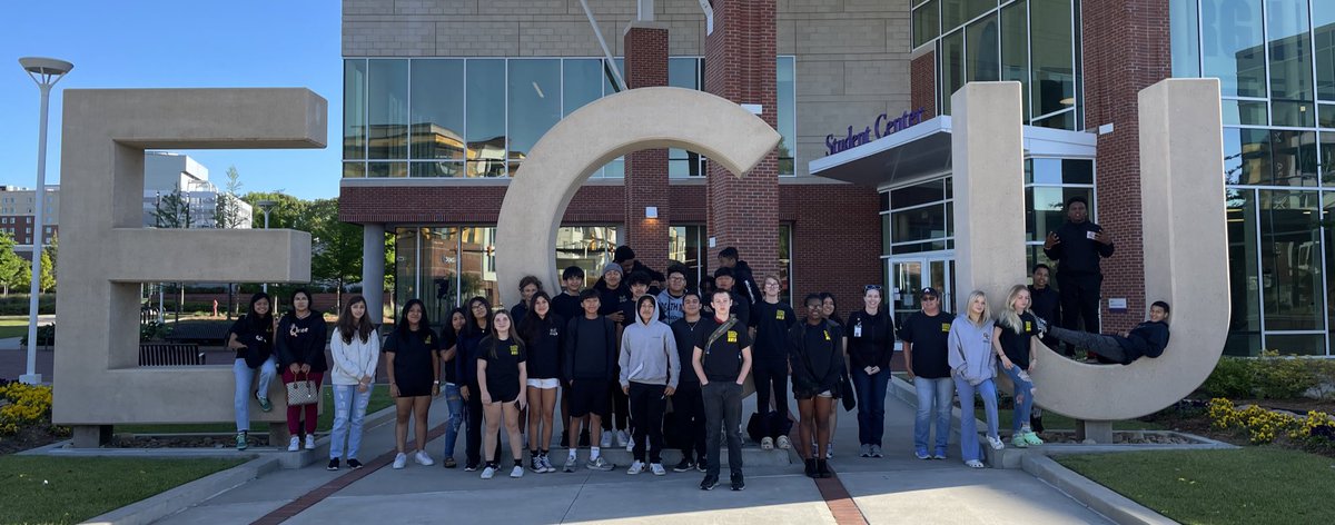 Manteo Middle AVID tweet media