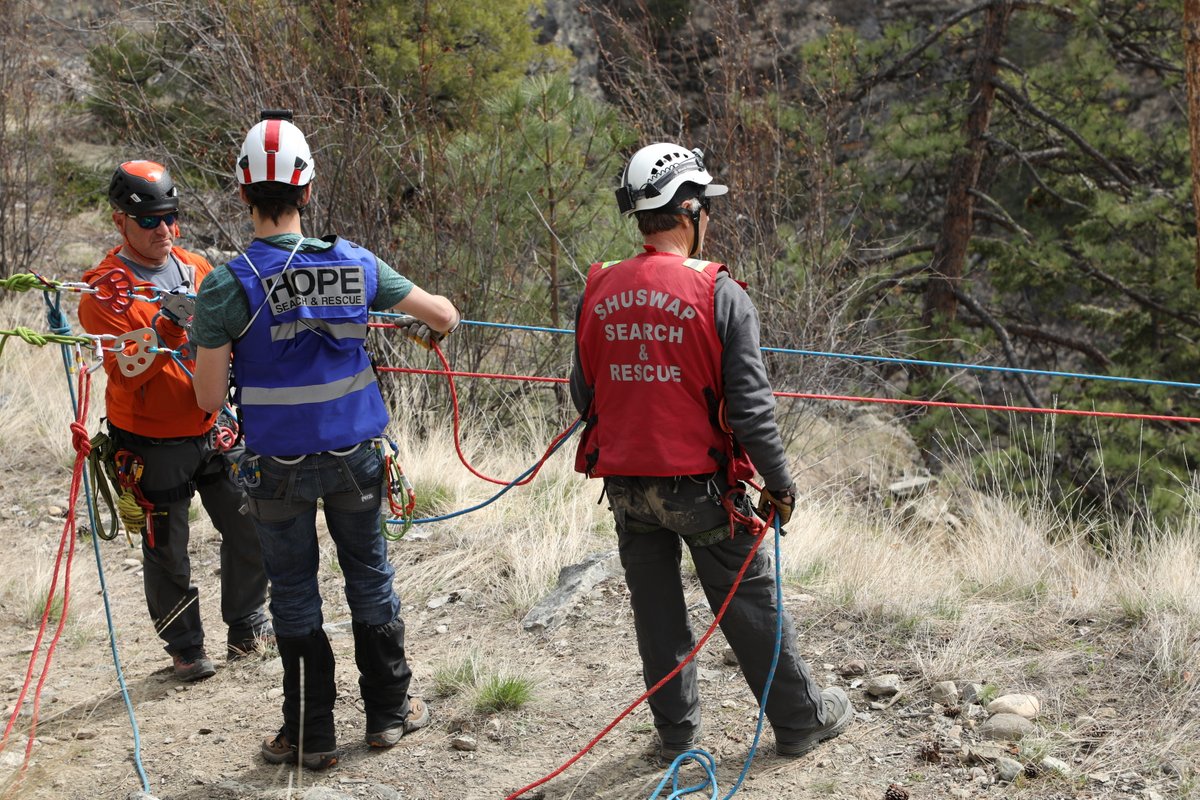 CoquitlamSAR's tweet photo. This past weekend, 5 members of Coquitlam SAR along with members of 17 other SAR teams across the province attended a rope rescue exercise hosted by @okrescue at Myra Canyon https://t.co/S82Taoejfr