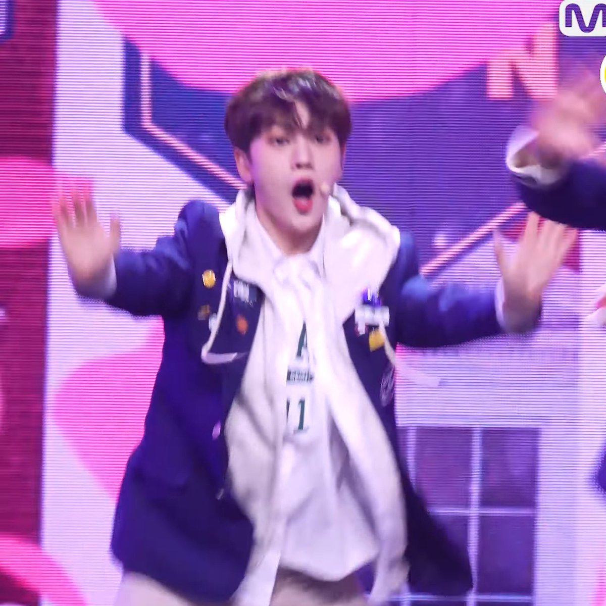 sxtbbh's tweet image. #OnlyForMATTHEW my mental health depends entirely on his debut