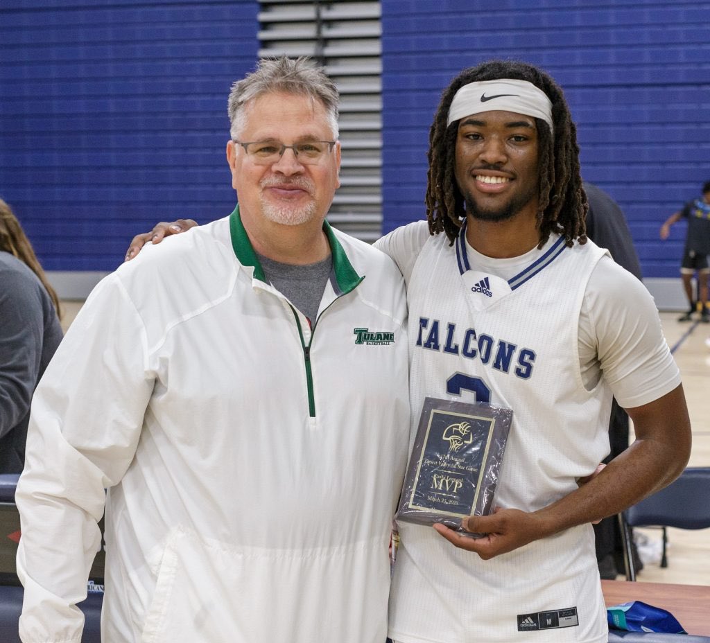 Aquinas High School Athletics tweet media