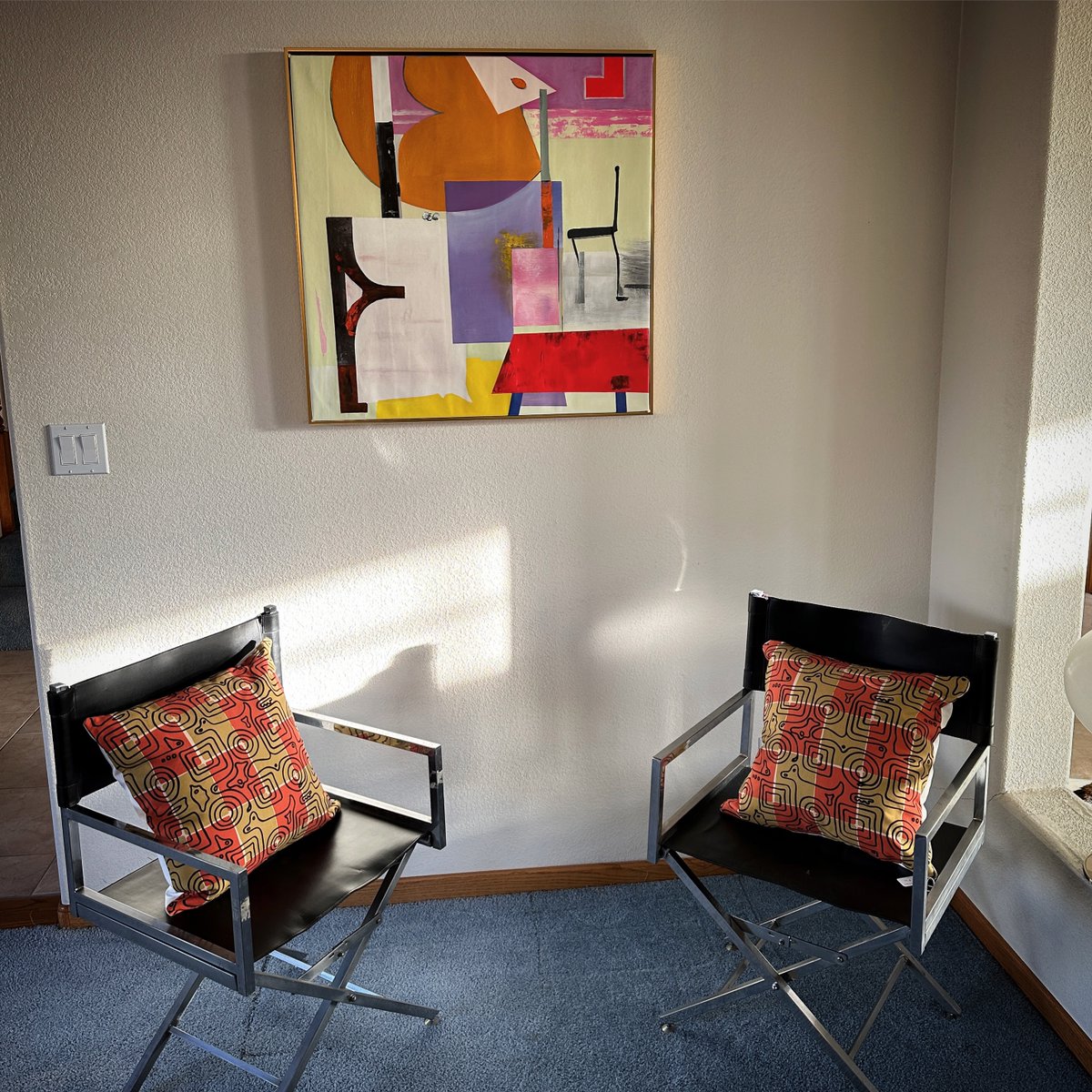 cburg's tweet photo. AI painting in my living room!  HOW?
1. Used a description of a painting from a friend as a prompt in an AI engine
2. Upscaled the image 
3. Sent the image to China to be painted
4. Stretched and framed the canvas

Question: Should I sign it?  Would you Buy it?
#ai #aiart #art https://t.co/fAx7YgYy9D