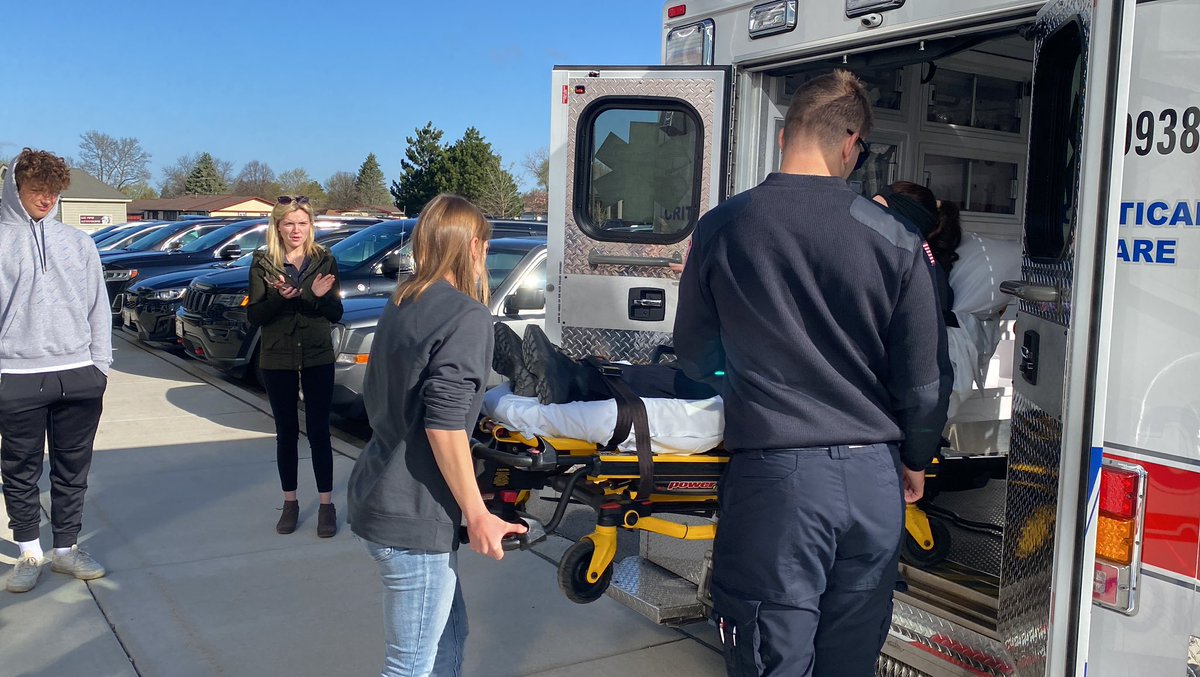 Big thanks to <a href="/atecambulance/">atecambulance</a> for sharing an amazing experience with our Biomed Students today! So much fun! <a href="/MCHS156/">McHenry</a> <a href="/McHenrySci/">MCHS Science Department</a> #MCHSbiomed <a href="/MsD_BIOMED/">Laura Dziubinski 🤓🌻🏠</a>
