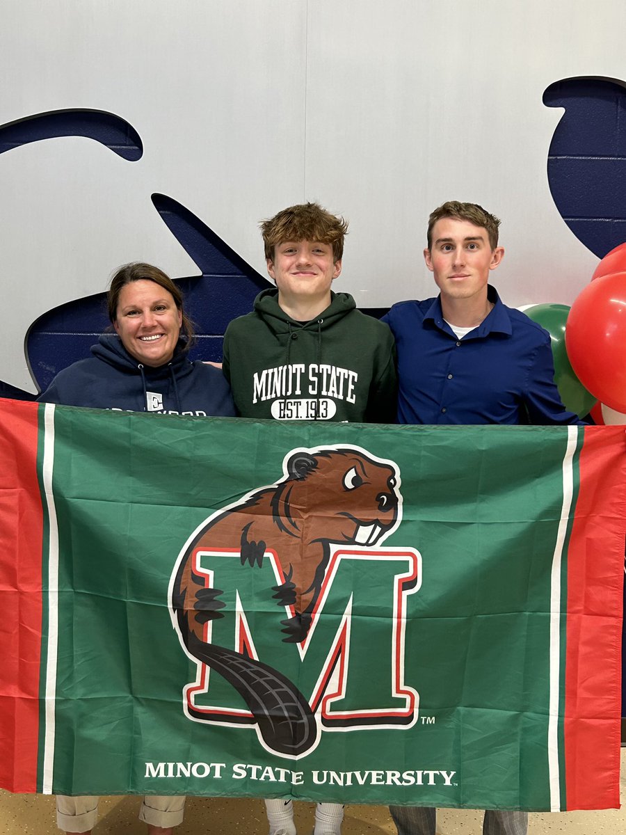 Edge_XCTF's tweet photo. Congrats to Jacob Crowthers for signing with Minot State! One of the best to ever run Edgewood! Can’t wait to see what you do at Minot. They are getting a great one! https://t.co/IIFsJlSV77