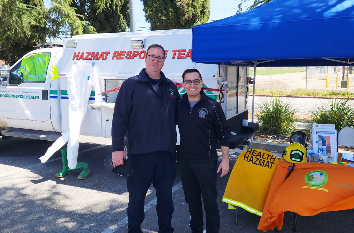 RivCoEH's tweet photo. Had a great time at this year’s Disaster Preparedness Expo in @CityofBanning on Saturday! Wes from our #HazMat ER Team answered questions and shared preparedness info to the local community. We even got to hang out with @rivcogutierrez !  
@RivCoNow https://t.co/D3ri0GGSSH