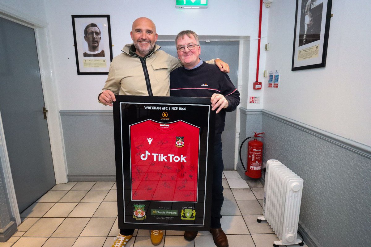 Wrexham_AFC's tweet photo. Thank you to today's match-day sponsors. Today's match sponsor is Travis Perkins 🙌

🔴⚪️ #WxmAFC https://t.co/Egzo6FvLMq