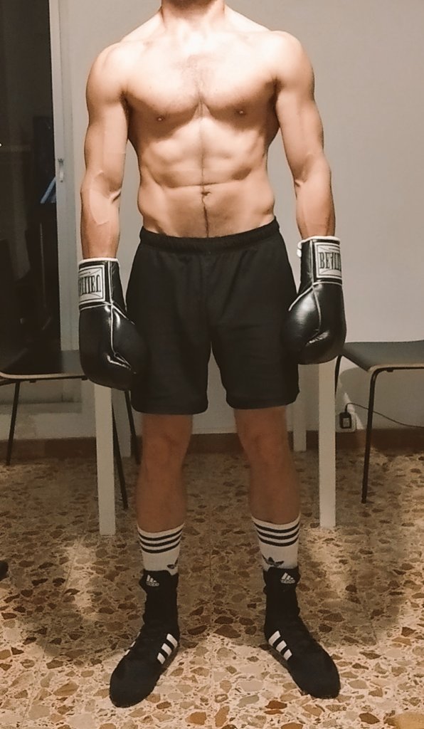 Waiting for the fight to start!
Ding!