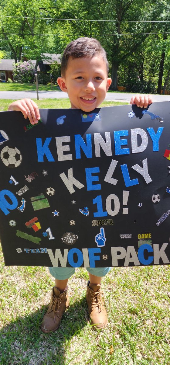 LexiMaeGoodman's tweet photo. Good Luck tonight! @Kennedy_Kelly2 on #SWEET16 #bestcb #girlssoccer #ghsastatechampionship #10 
💥⚽️🥅🙌🤞☘️❤️✨️
@OfficialGHSA 
@GA_HS_Soccer 
@NPLadyWolfpack https://t.co/P04GLSqWVQ