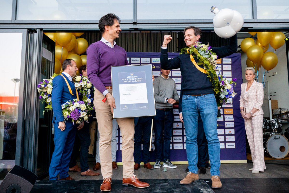 De winnaar van de Verkiezing Friese Onderneming van het jaar 2023 is geworden......!? <a href="/Movacolor/">Movacolor</a>
uit Sneek! Van harte gefeliciteerd met deze geweldige prijs! #VFO2023 #vfoprijs #winnaar