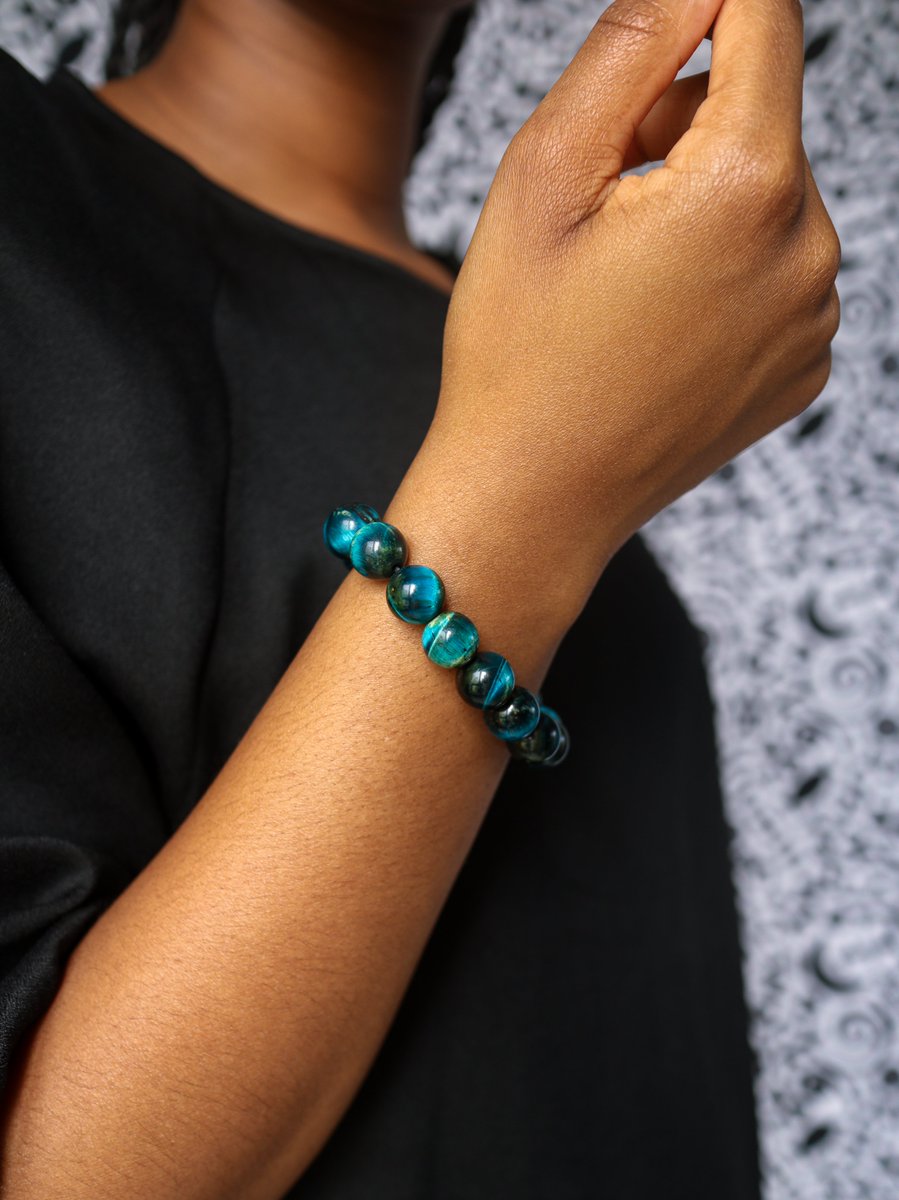 bandelemuse's tweet photo. Looking for a stylish and unique way to promote inner balance? Check out our Motivation &amp; Patience Blue Tigers Eye Bracelet.

https://t.co/U5xObLj8AM https://t.co/Hpv4PMGZJy