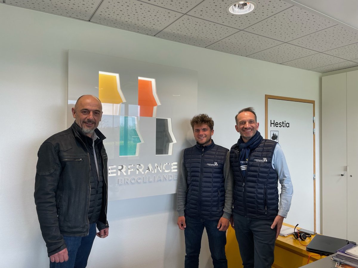 JaiMeGARNIER's tweet photo. Je suis presque ému de vous présenter un nouveau partenaire majeur qui va dorénavant m'accompagner dans mes projets ⛵️...en commençant par l'atlantique avec moi pour la @TransatPaprec : CERFRANCE !
@Cerfrance @CERFRANCE_22 @Cerfrance49 @Cerfrance85 @Cerfrance35_56 @CERFRANCE3741 https://t.co/gCclia7OZA