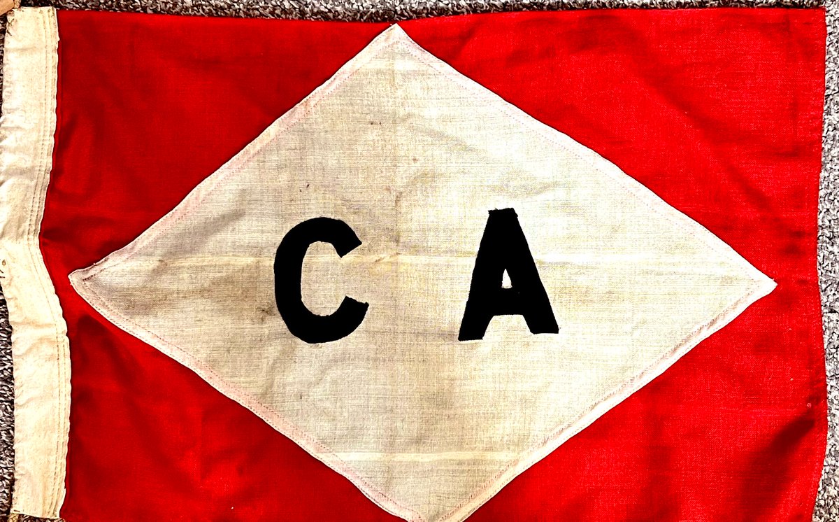 CatoCrane's tweet photo. Does Anyone Know the Significance of this Small #Maritime #Flag ? @BobsBurgees @shrewsmorris @MikeRoyden @thedustyteapot @MerseyMariners @coastal_new @mersey @yandyfeed @SAILINGMAGAZINE @LifeboatNetwork @outonashout @RNLINewBrighton @RNLILiverpool @royalcork @RoyalWelshClub https://t.co/iqNHynqhVe