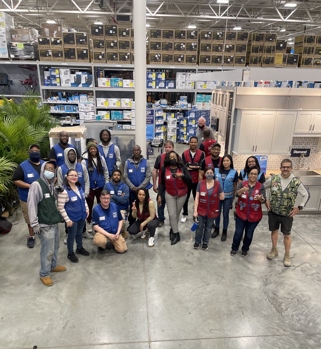 David Gant (@david_m_gant) on Twitter photo Morning huddle with the MST team rocking the new vest!!! #1188 <a href="/catinabutler14/">Cece Butler</a> <a href="/MarcusD0405/">Marcus Davis</a> <a href="/DCT0813MD/">Dante Thomas</a> <a href="/kristiezw/">Kristie Wooddell</a> <a href="/GallianoScott/">ScottGalliano</a> <a href="/BenitoKomadina/">Benito.Komadina@Lowes</a> Morning huddle with the MST team rocking the new vest!!! #1188 <a href="/catinabutler14/">Cece Butler</a> <a href="/MarcusD0405/">Marcus Davis</a> <a href="/DCT0813MD/">Dante Thomas</a> <a href="/kristiezw/">Kristie Wooddell</a> <a href="/GallianoScott/">ScottGalliano</a> <a href="/BenitoKomadina/">Benito.Komadina@Lowes</a>