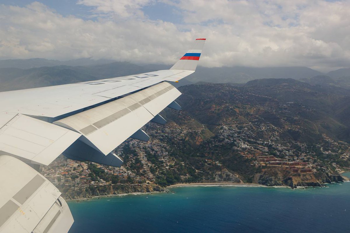 mae_rusia's tweet photo. 🇷🇺🇻🇪 El Ministro de Asuntos Exteriores de Rusia, Serguéi Lavrov, ha llegado este martes a Venezuela, el segundo destino de su gira por América Latina, que se lleva a cabo del 17 al 21 de abril.

📍 Caracas, 18 de abril

#RusiaVenezuela https://t.co/JEJNkWpF2U