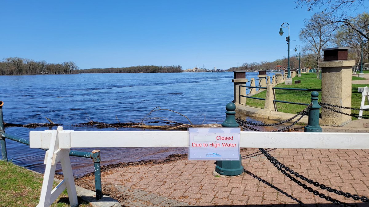 Bill Graul on Twitter "MississippiRiver at Riverside Park in La