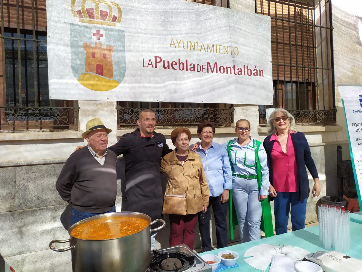 weblapuebla's tweet photo. XI SEMANA DEL MAYOR en La Puebla de Montalbán 
Showcooking con @carlosmchef3 https://t.co/yyAUvid3B2