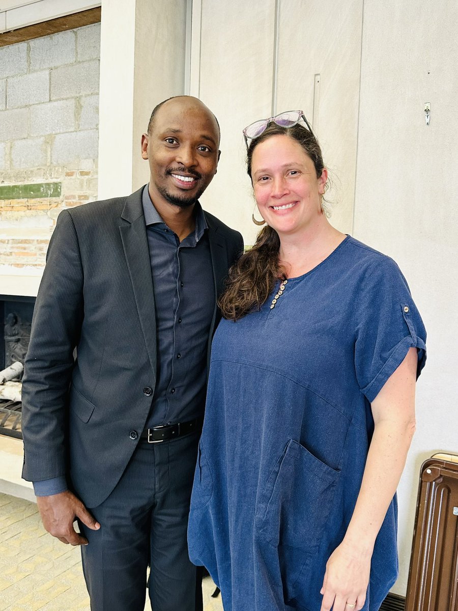 BHedtGauthier's tweet photo. A wonderful opportunity to connect with Rwanda’s Hon Minister of Health @nsanzimanasabin to learn about the incredible gains and future vision. 

“Politicians must trust and make decisions based on science….”

@HMSghsm @GHResearchCore @ughe_org @RwandaHealth @PIH_Rwanda https://t.co/VXFVUFvDfy