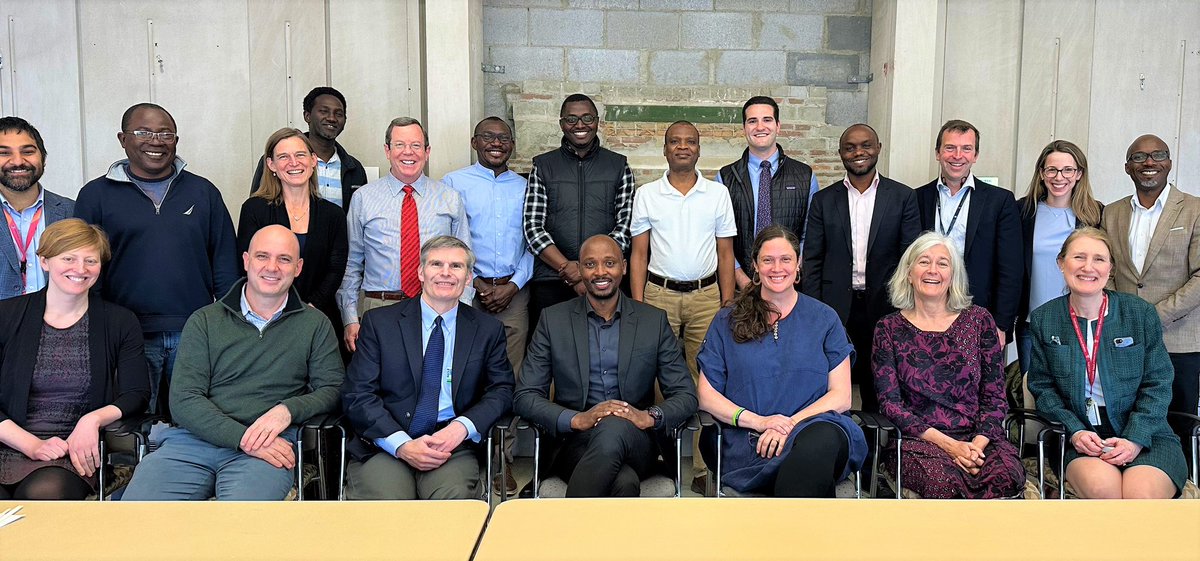 BHedtGauthier's tweet photo. A wonderful opportunity to connect with Rwanda’s Hon Minister of Health @nsanzimanasabin to learn about the incredible gains and future vision. 

“Politicians must trust and make decisions based on science….”

@HMSghsm @GHResearchCore @ughe_org @RwandaHealth @PIH_Rwanda https://t.co/VXFVUFvDfy