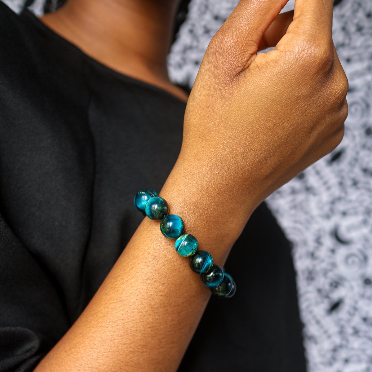 bandelemuse's tweet photo. Our Motivation &amp; Patience Blue Tigers Eye Bracelet is a unique and stylish way to promote healing in your life. Shop now: https://t.co/U5xObLj8AM https://t.co/jwmXGAQiWr