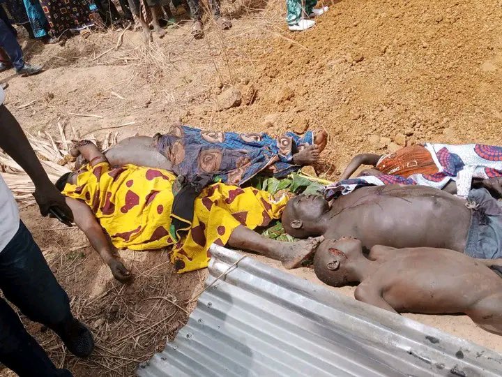 mrjaypappy1914's tweet photo. Scenes from Southern Kaduna and as usual @elrufai and his benefits @B_ELRUFAI are quiet because it's christians being killed....
David Hundeyin blessing ceo ambode victor Osimhen hymn 444 Aisha Binani Chelsea #CHERMD mr Peter Obi Mount Potter Lampard fintri https://t.co/jmhFDv1o1i