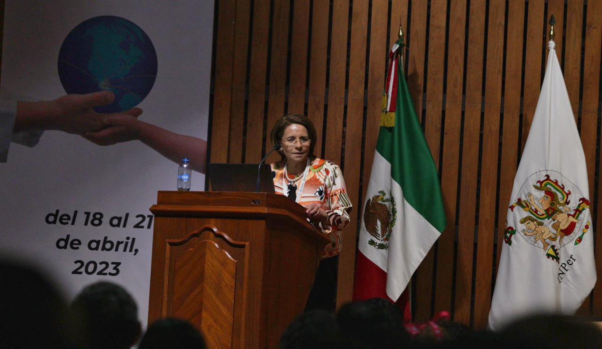 drajosefinalira's tweet photo. Hablemos de embarazo adolescente 🤰A 30 años de la fundación de la Clinica de la Adolescencia @INPer_mx

#36ReunionAnualINPer https://t.co/31fC7r5ZEG