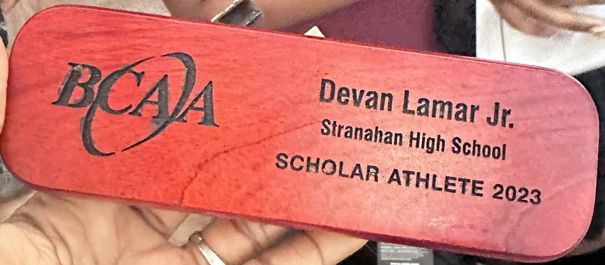 DevanLamar21's tweet photo. Scholar Athlete 2023
#StranahanHighSchool #Football #Track&amp;Field #On&amp;OffField #Humble #Counting #MyBlessings 🙏🏾🙌🏾💪🏾🧡💜🐅
@Yvette_BSN_RN @aadoretania @StranFootball @StranahanDragon @Toriano81 https://t.co/bSnT58FEMj