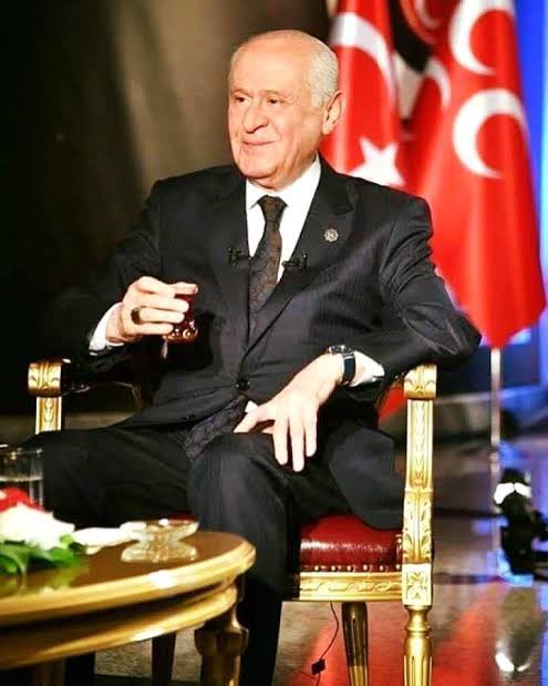 Zorlama yok seviyorsan kalp bırak ❤️ ❤️
#BaskanErdogan 🗳️🤘🇹🇷🗳️✋✍️
Recep Tayyip Erdoğan’ ve Bahçeli 🇹🇷