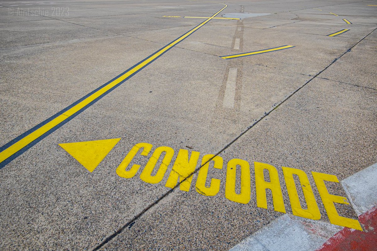 Aintschie's tweet photo. Place de la concorde (Berlin) ๐ #typografie #typotweet https://t.co/DjzTrCKoCK
