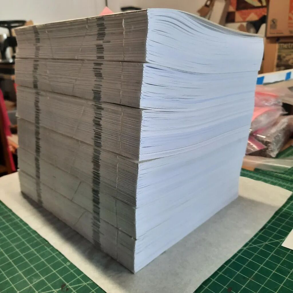 MidxBindery's tweet photo. A year of notes.

#middlesexbindery 

#bookbinding #books #bookguts #bookstagram #handmade #handmadebooks #bookbinder #guildofbookworkers #newengland_gbw #westernavearts #madeinlowell  #madeinmassachusetts #boston #nbssboston #nbssalumni #umassboston #um… https://t.co/Dp3g0bIwJp https://t.co/n7LMxNbhpf