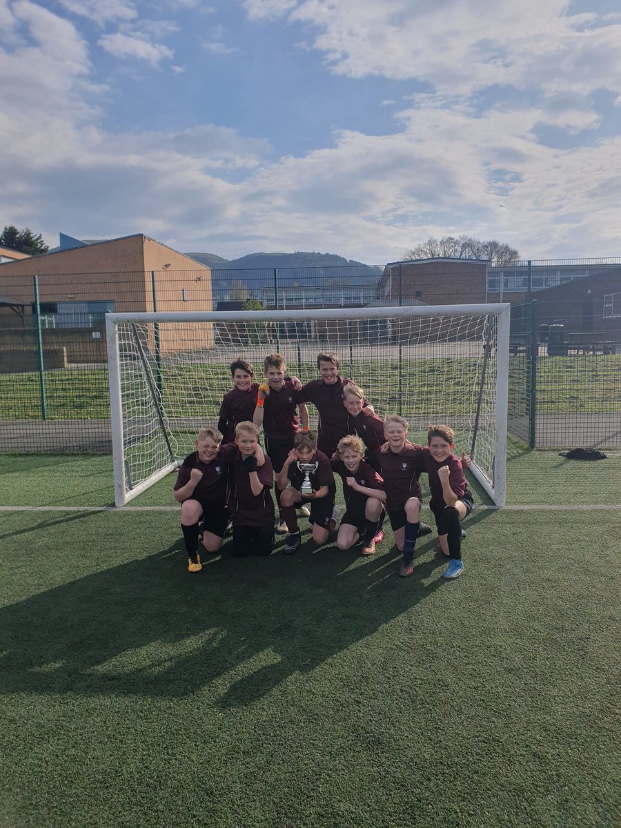 Dyson Perrins PE Dept tweet media