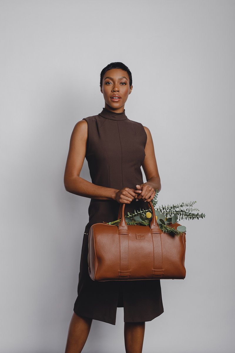 TWTote's tweet photo. The T|W Ginger Brown Weekender is the luxury travel essential you’ll reach for again and again: an oh - so - wearable medium brown rendered in the perfectly proportioned duffel style that’s ready to take you ANYWHERE! 

#twtote#essencetravels#essencetravels https://t.co/fYOi3u90K7