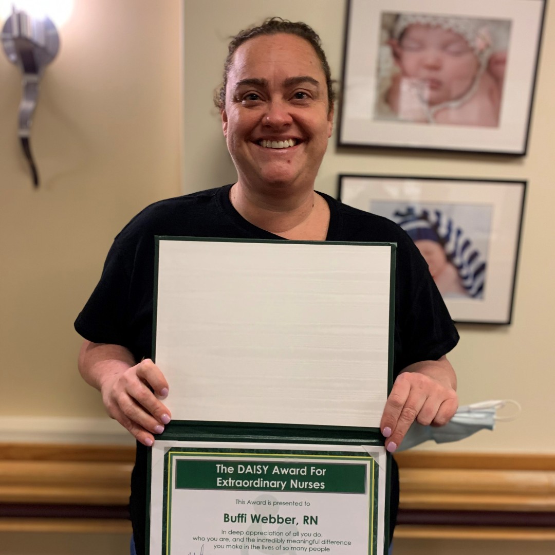 SMHCHealth's tweet image. Buffi Webber, RN, a nurse in SMHC’s Birthing Suite was honored with the DAISY Award for Extraordinary Nurses. Thank you Buffi for your dedication to our littlest patients and their families when they need it most.  

More info: smhc.org/daisy.