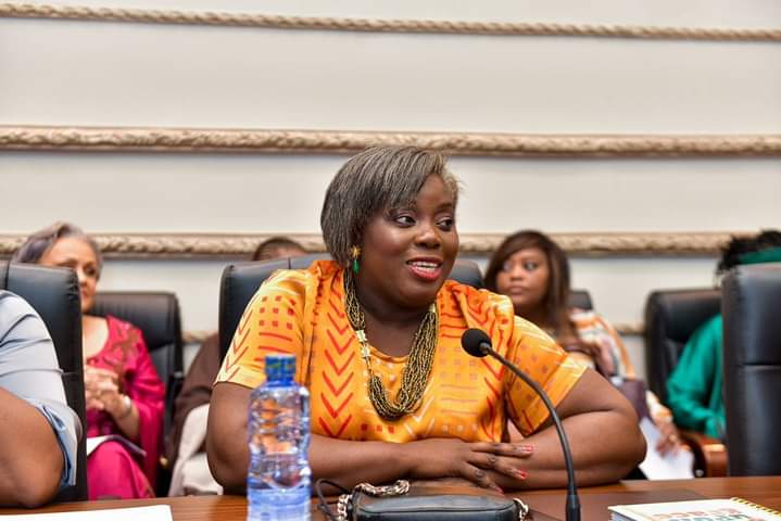 lchouna's tweet photo. #G100 Country Chair RDC, #EquityEquality, j'ai participé à la 2eme réunion rassemblant les
femmes puissantes du pays, sous le leadership de @SpecialeYelu. Durant cette réunion de Haut niveau, mon intervention a porté sur différentes questions dont le "Traité Mondial". https://t.co/rFlTOBxCmF