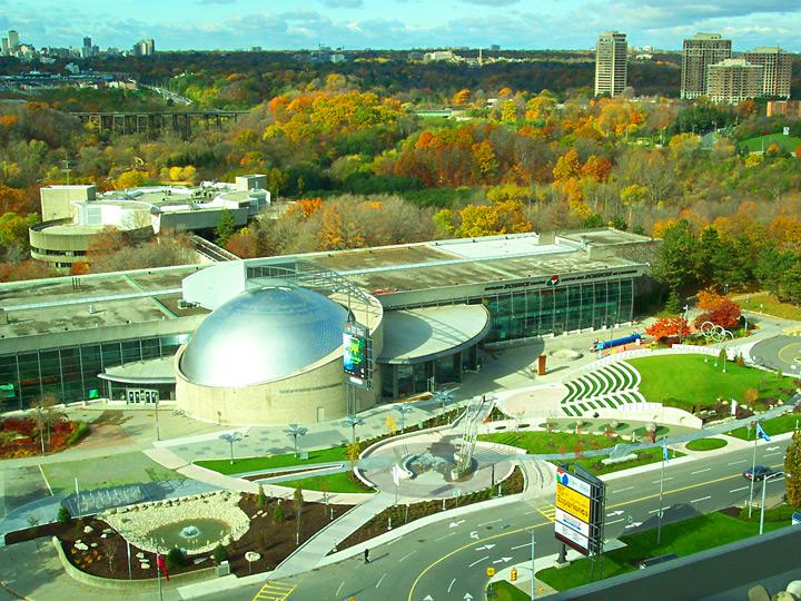 matttomic's tweet image. The current Ontario Science Centre is a six-storey, 500,000-sq ft. museum built into the side of a ravine in midtown Toronto that gets one million visitors per year. The plan is to close it and move it(?) to these five little floating pod things.