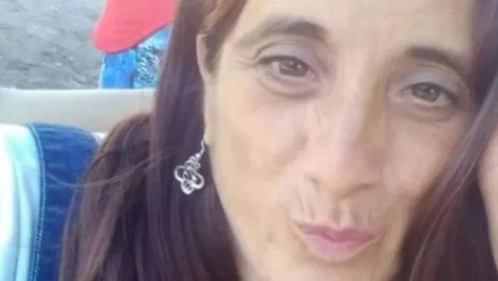 RED92cadadiamas's tweet photo. 🚔👮‍♀️#PolicialesRed92 | #Femicidio | #Detenido | #ExMujer
Cae albañil que mató a su ex mujer, descuartizó y arrojó sus restos a una zanja
https://t.co/7FaKGru4ra https://t.co/5tTBN37plj