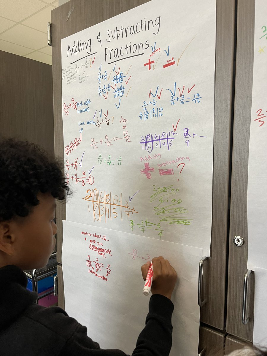 mrsbeccabond's tweet photo. Mrs. Bond took all of our anchor charts down and we did a walking brain dump! If we agreed with what the person before us wrote, we put a check mark, if not we put a question mark. We love learning from our peers! @CFISDLieder #liederleopardsarebettertogether https://t.co/LBbOmvZPak