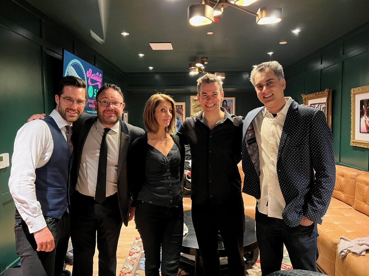 mahatma_moses's tweet image. What an incredibly fun Sunday night @GuildTheatre, with the fantastic David Gerard, @jeffcivillico @clarabijl  &amp;amp; Robert Strong! Good to meet Satvik, a magician in the making. Thanks Robert for making this possible. To more fun shows in the future!
#comedy #standup #comedymagic