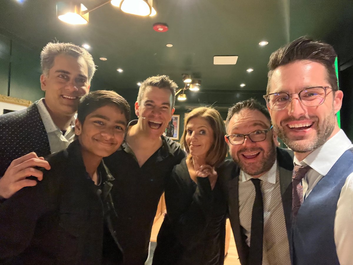 mahatma_moses's tweet image. What an incredibly fun Sunday night @GuildTheatre, with the fantastic David Gerard, @jeffcivillico @clarabijl  &amp;amp; Robert Strong! Good to meet Satvik, a magician in the making. Thanks Robert for making this possible. To more fun shows in the future!
#comedy #standup #comedymagic