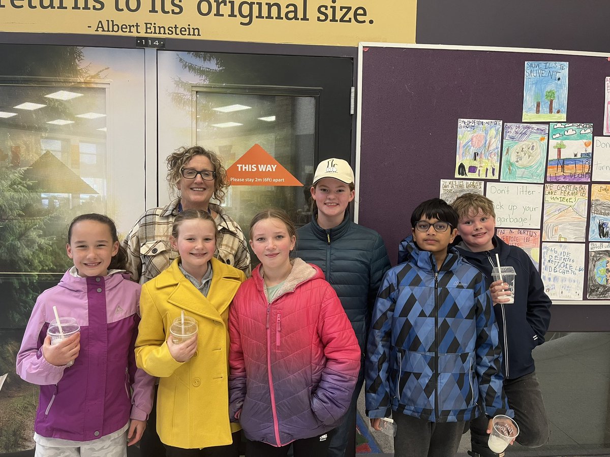dr_macgillivray's tweet photo. Congratulations to our fantastic Battle of the Books (& Coach Wright) team who placed 2nd! #GoMACCats https://t.co/u8fN3X6bwB