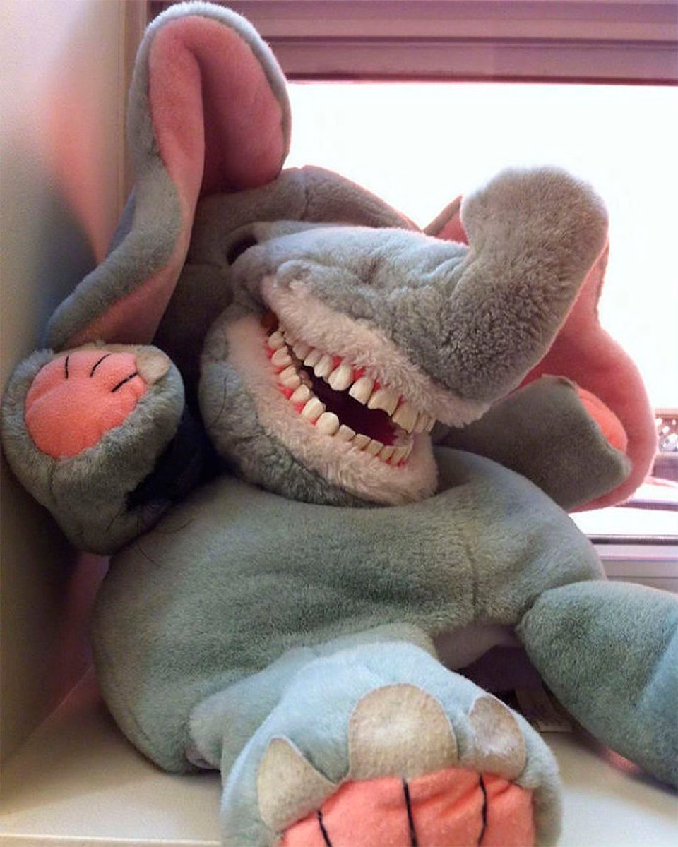 Entre 1 e 4, qual você daria de presente para sua sogra? 🤡
___

Between 1 and 4, which one would you gift your best friend? 🤡

#pesadelo #dentista #odonto #odontologia #dentist #nightmare