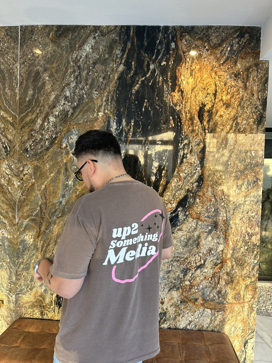 ogdaniel_'s tweet photo. 1 800 UP2 SUMN 💫 https://t.co/sQRcXu2ZZg