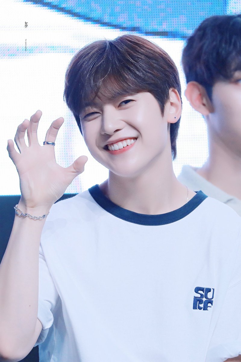 ilyseokmatt's tweet image. Love u so much honey, we'll fight for your debut 

#OnlyForMATTHEW