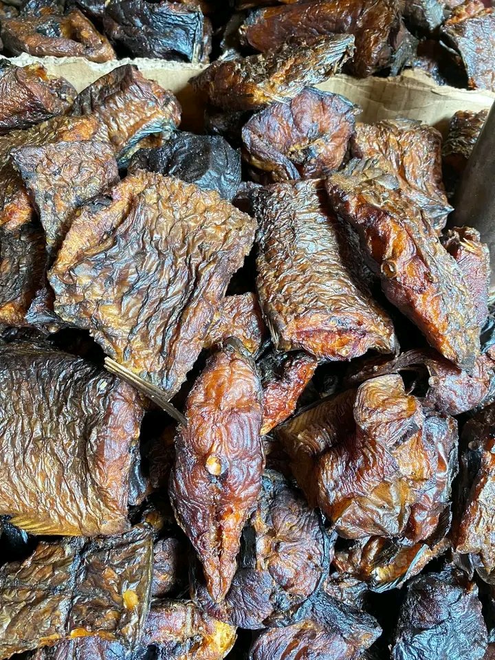 Emfoods_'s tweet image. At Emfoods, 

we serve you like KINGS AND QUEENS.

We are taking fish orders among other food items.

Delivery to all states and outside Nigeria.

Send in your orders/market list.

#driedcatfish
#driedfish
#foodexport