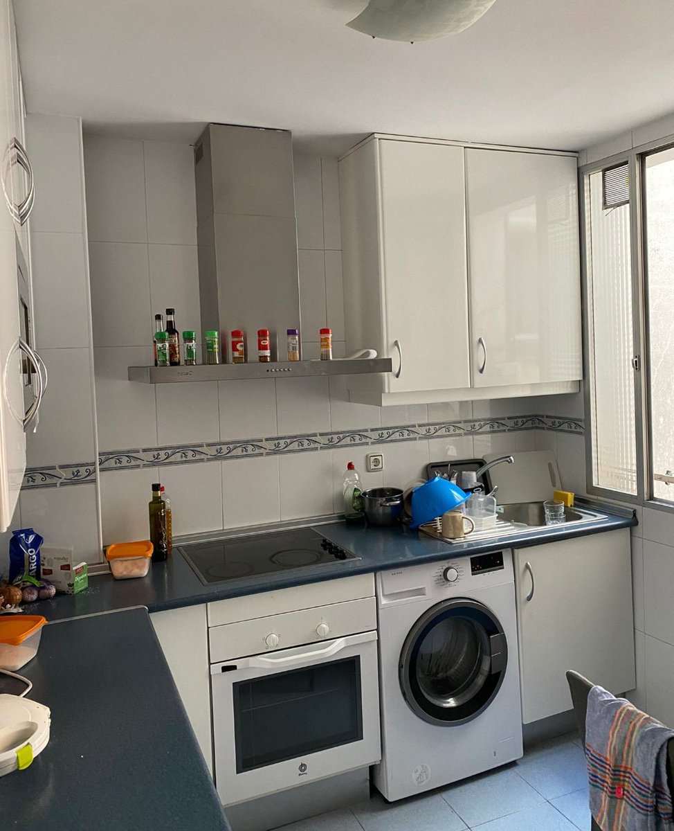 carodgon's tweet photo. hallooooo se queda una habitación libre en mi piso (de madrid) para el mes que viene! es un pisito para dos, súper cuco, súper luminoso y en una zona súper tranquila y bien comunicada con el centro!!!! al lado del carmen y de ventas una maravilla 🫶🏼🫶🏼🫶🏼🫶🏼🫶🏼 https://t.co/q79prFQKl4
