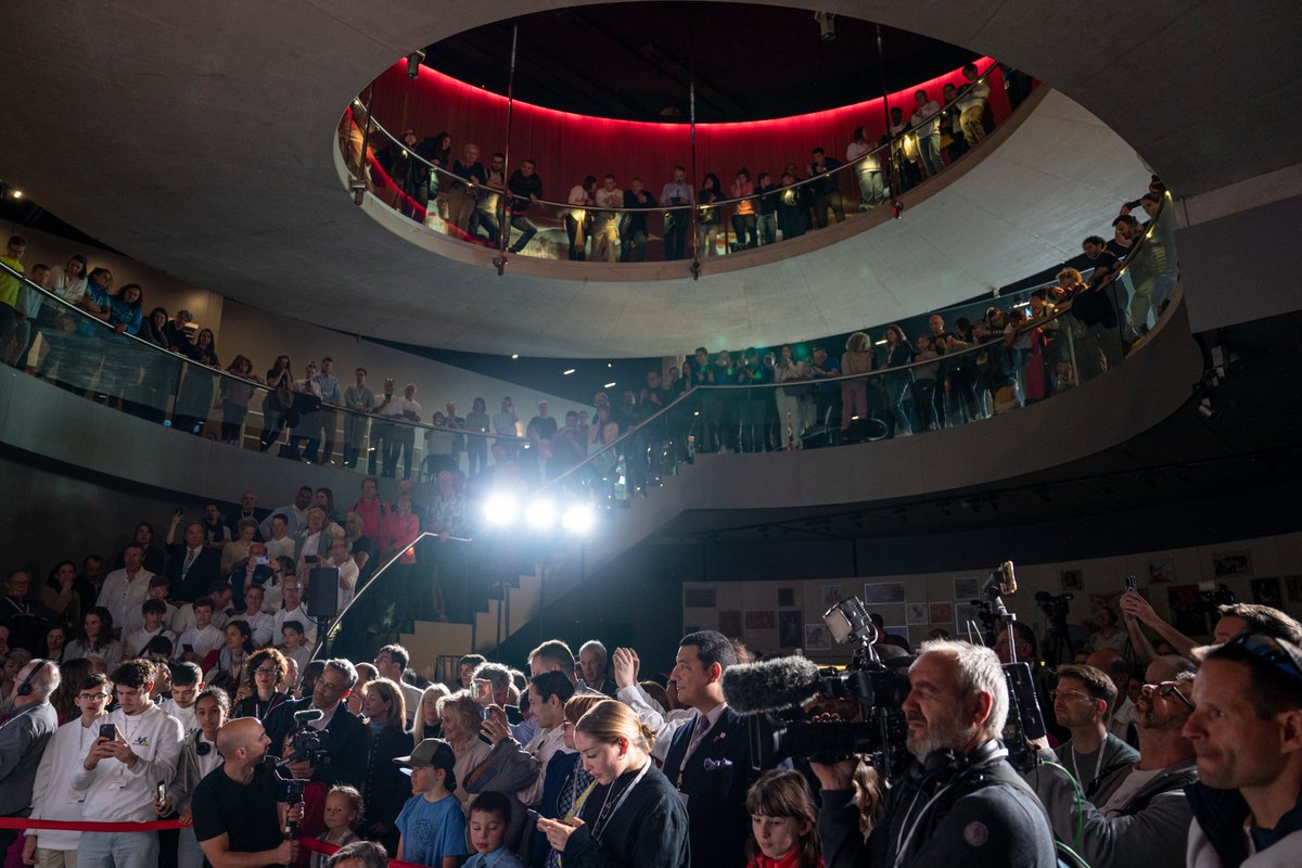 ChKlaue's tweet photo. Big crowd and an emotional moment today for Swiss ski crosser @SmithFanny at the @olympicmuseum in Lausanne, when she finally received her bronze medal from the Olympic Winter Games Beijing 2022 in front family and friends. Congratulations!
 
@swissteam https://t.co/ACukYwsJAn